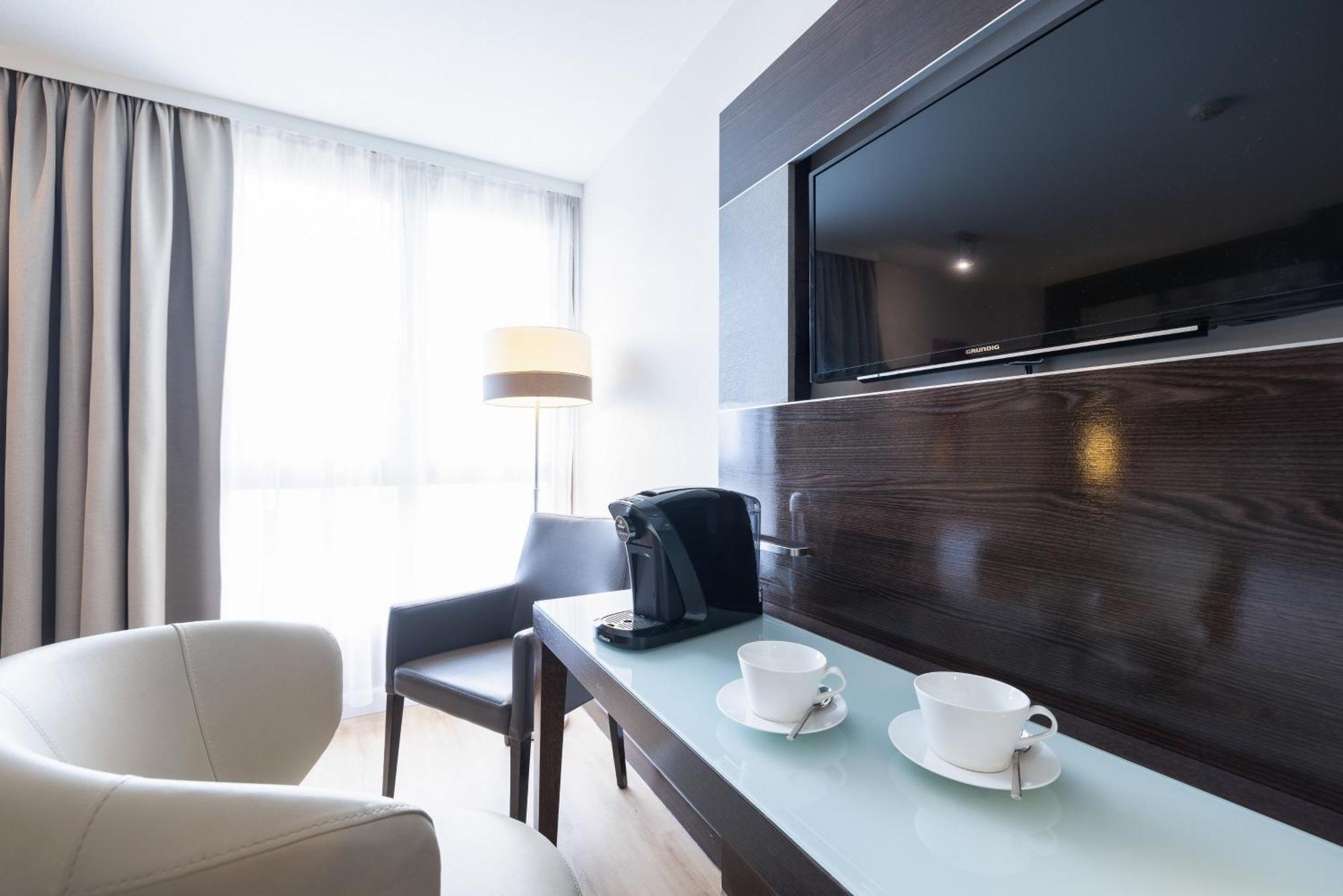 Leonardo Vienna Westbahnhof Hotel Ngoại thất bức ảnh Room interior