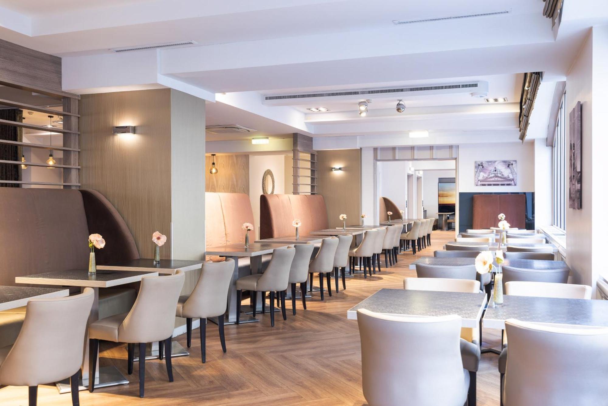 Leonardo Vienna Westbahnhof Hotel Ngoại thất bức ảnh Interior of the restaurant