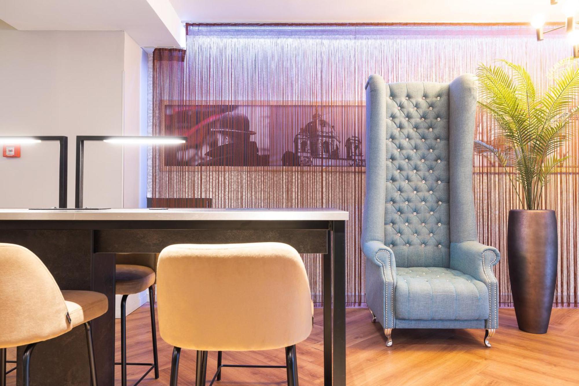 Leonardo Vienna Westbahnhof Hotel Ngoại thất bức ảnh Interior of the hotel