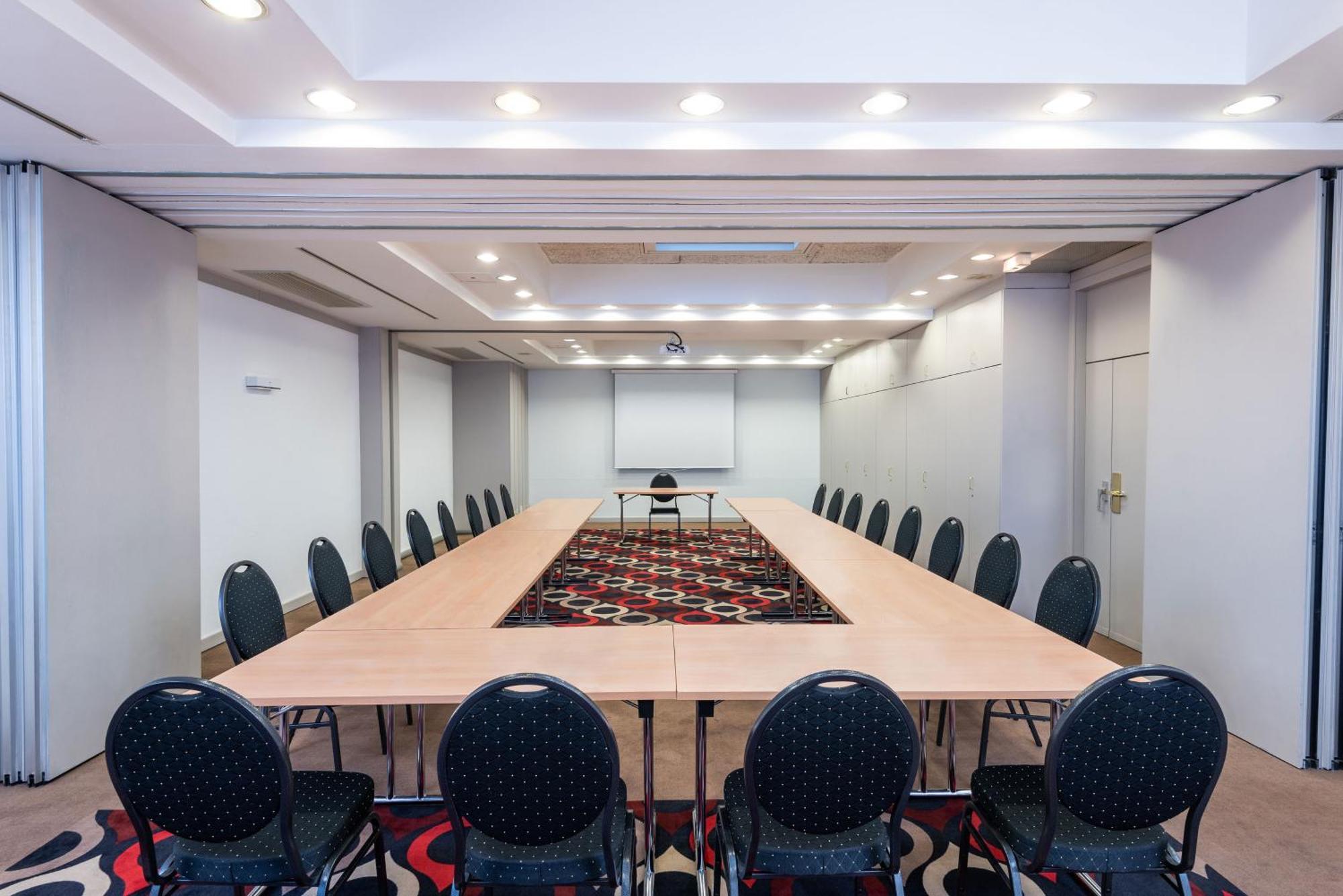 Leonardo Vienna Westbahnhof Hotel Ngoại thất bức ảnh Meeting room